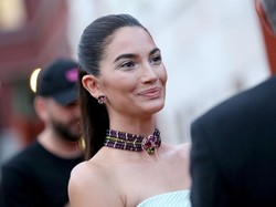 Happy-nya Model Victorias Secret Lily Aldridge Hamil Anak Kedua