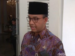 Anies Larang Masjid di Sekitar Pacuan Kuda Potong Hewan Kurban