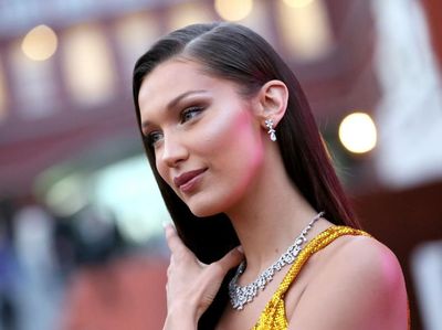 10 Selebriti Wanita dengan Kecantikan Wajah Sempurna Menurut Matematika