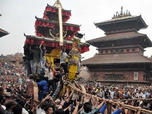 Foto: Tradisi Perang-perangan Saat Tahun Baru di Nepal