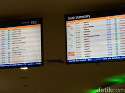 Bandara di Halmahera Ditutup karena Abu Vulkanik