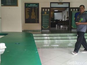 Ada Rekaman CCTV, Polisi Yakin Segera Tangkap Perusak PN Bantul Ada Rekaman CCTV, Polisi Yakin Segera Tangkap Perusak PN Bantul