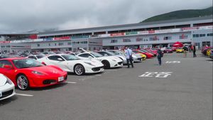 Saat Ratusan Ferrari Kumpul di Kaki Gunung Fuji