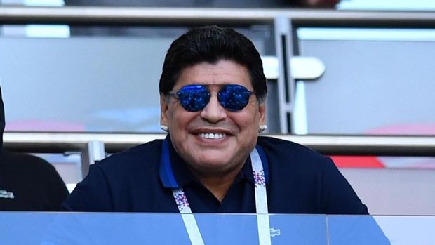 Legenda timnas Argentina, Diego Maradona, dianggap masih kalah hebat dari Valentino Rossi. (