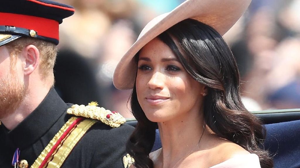 Sebelum Jadi Duchess, Meghan Markle Pernah Jadi Pelayan Hingga Jual Yogurt Sebelum Jadi Duchess, Meghan Markle Pernah Jadi Pelayan Hingga Jual Yogurt