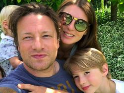 Curhat Istri Jamie Oliver tentang Tanggung Jawabnya Sebagai Ibu