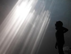 Menikmati Cahaya Surga di Goa Jomblang