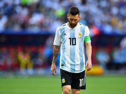 Messi tampak lesu usai dikalakan Prancis. Foto: REUTERS/Dylan Martinez. 