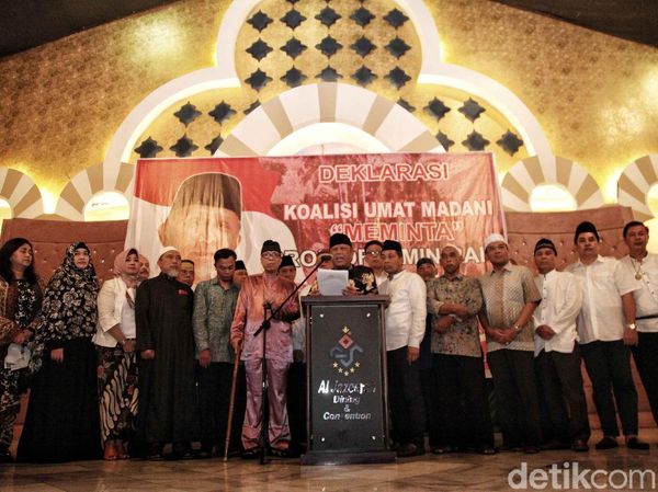 Foto: Deklarasi Meminta Amien Rais Nyapres