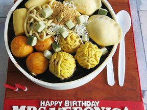 Terinspirasi dari Makanan Lokal, Kue Ulang Tahun Ini Berbentuk Pempek hingga Mi Godog Terinspirasi dari Makanan Lokal, Kue Ulang Tahun Ini Berbentuk Pempek hingga Mi Godog