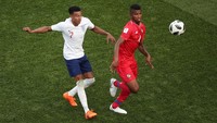 Fidel Escobar (Panama). Salah satu pemain Panama yang mencoba bermain kasar saat melawan Inggris. Dia pada akhirnya membuat Panama dihukum penalti setelah menjatuhkan Jesse Lingard. Foto: Clive Brunskill/Getty Images