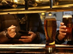 Industri Makanan Eropa Kekurangan Gas CO2 Untuk Produksi Bir