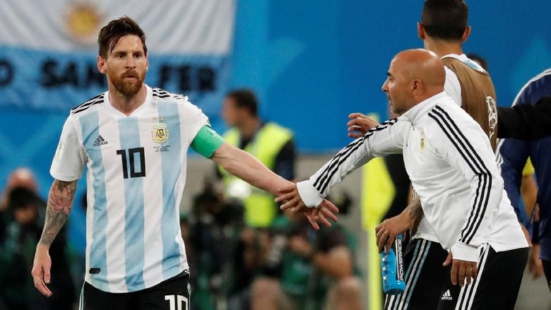Sampaoli Tepis Rumor Messi Tentukan Pergantian Pemain Sampaoli Tepis Rumor Messi Tentukan Pergantian Pemain