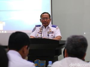 Driver Ojol Demo Besar di Surabaya, Kemenhub Janji Evaluasi Tarif Driver Ojol Demo Besar di Surabaya, Kemenhub Janji Evaluasi Tarif