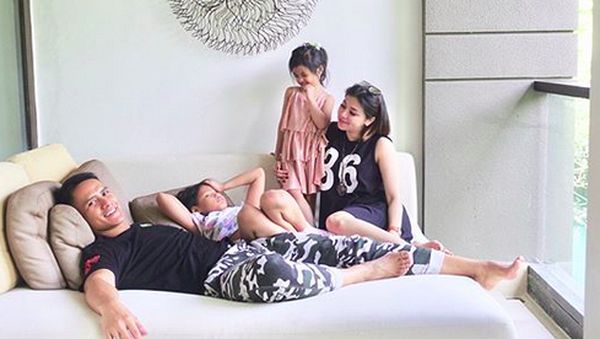 Melongok Momen Kebersamaan Keluarga Choky Sitohang