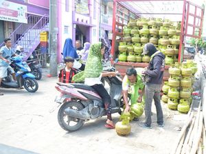 Jurus Jonan Tertibkan Perbedaan Harga Elpiji 3 Kg