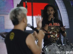 Pengalaman Pertama Abah Andris Tampil di Hadapan Para Drummer Pengalaman Pertama Abah Andris Tampil di Hadapan Para Drummer