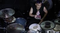 Ikmal Tobing dan Angels Percussion Beri Suguhan Beda di Kumpul ID