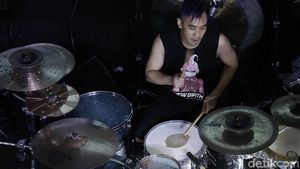 Ikmal Tobing dan Angels Percussion Beri Suguhan Beda di Kumpul ID
