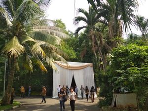 Gelar Open House, Rumah Rini Soemarno Diserbu Bos-bos BUMN