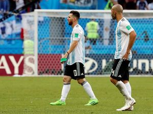 Mascherano: Jangan Pensiun Dulu, Messi