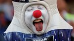 Nyentrik Banget, Potret Face Paint Suporter di Piala Dunia 2018 (2)