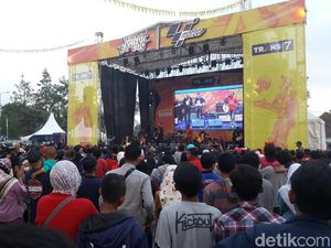 Nobar MotoGP Belanda di Kota Batu Sudah Seru Sebelum Balapan Mulai Nobar MotoGP Belanda di Kota Batu Sudah Seru Sebelum Balapan Mulai