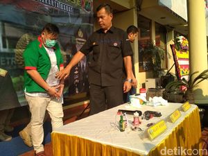 Kronologi Penangkapan Reza Bukan Kronologi Penangkapan Reza Bukan