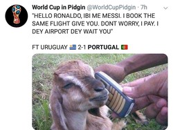 Messi, yang disebut sebagai Greatest of All Time alias G.O.A.T yang akronimnya berarti kambing, kabarnya menelpon langsung Ronaldo untuk mengajak pulang bareng. Ketemuan di Bandara ya, seloroh Ronaldo dalam meme di atas. (Foto: Twitter @WorldCupPidgin)