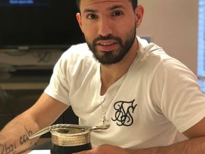 Striker Handal, Sergio Aguero Ternyata Pecinta Teh Mate Sejati!