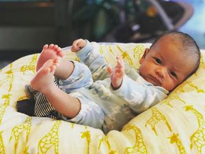 Foto-foto Putra Chrissy Teigen, Mana Paling Menggemaskan, Bun?