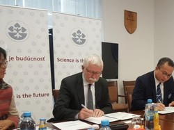 IPB Perluas Kerja Sama ke Slovakia
