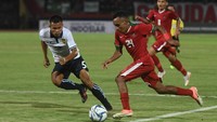 Todd Rivaldo Alberth Ferre, pemain Papua milik Timnas U-19. Dia menjalani debut yang baik. ANTARA FOTO/Zabur Karuru.