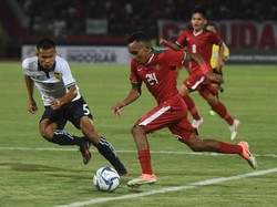 Todd Rivaldo Alberth Ferre, pemain Papua milik Timnas U-19. Dia menjalani debut yang baik. ANTARA FOTO/Zabur Karuru.