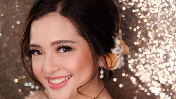 Wajah Fresh nan Cantik Tasya Kamila Saat Tunangan yang Bikin Terpana