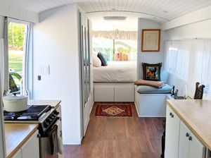 Kamar Ini Bikin Betah, Ternyata Dibuat dari Bus Jadul