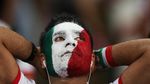 Nyentrik Banget, Potret Face Paint Suporter di Piala Dunia 2018 (2)