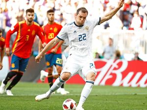 Video: Penalti! Rusia Imbangi Spanyol 1-1