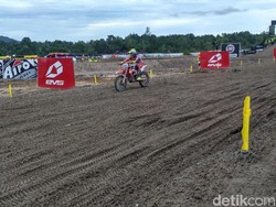 Di MXGP Pangkalpinang, Menpora Semangati Para Crosser Indonesia
