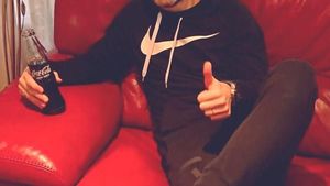 Minuman Soda dan Champagne Jadi Minuman Favorit Gelandang Spanyol, Andres Iniesta