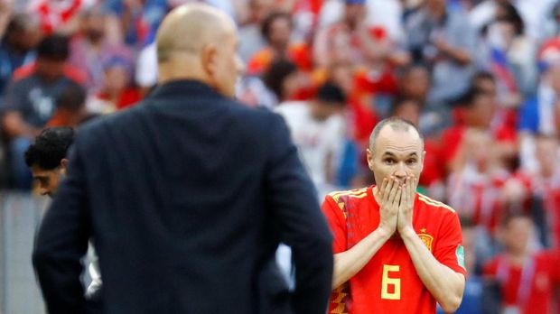 Barcelona butuh pengganti Andres Iniesta.