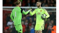 Performa buruk De Gea di Piala Dunia 2018 membuat Karius, kiper Jerman yang main untuk klub Liverpool, ikut terbawa. De Gea dianggap ketularan Karius. (Foto: Internet/9gag)