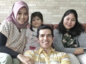 Cerita Adrian Maulana Ajak Anak Bersyukur Saat Traveling ke Swiss