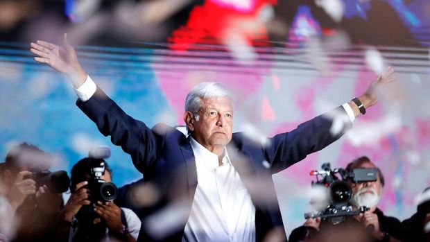 Gaya Bepergian Presiden Meksiko Buat Pusing Paspampres