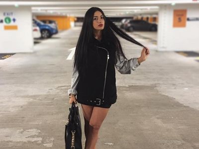 Mewah, Selebgram Dilamar Pacar Pakai Helikopter Hingga Range Rover Rp 1,4 M