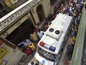 11 Orang Sekeluarga Tewas Gantung Diri di India