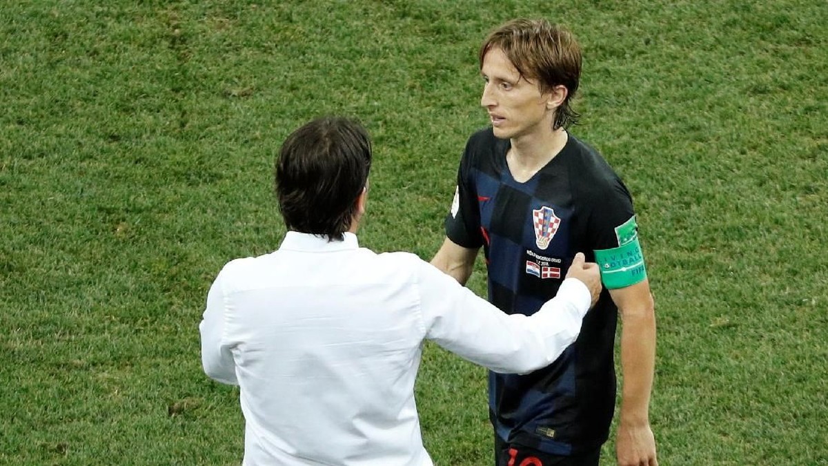 Luka Modric membayar dosanya di babak adu penalti. (Foto: Max Rossi/Reuters)
