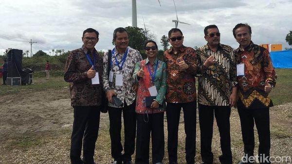 Ketika Menteri-menteri Jokowi Ketiup Angin di Kebun Angin