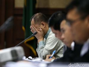 Jalani Sidang Lanjutan, Syafruddin Temenggung Gundah