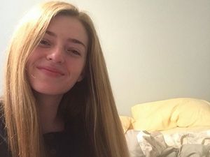 Wanita Berusia 22 Tahun yang Berjuang Lawan 6 Penyakit Kronis